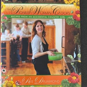 The Pioneer Woman Cooks Ree Drummond Hard Cover Cookbook Easy Delicious Recipes